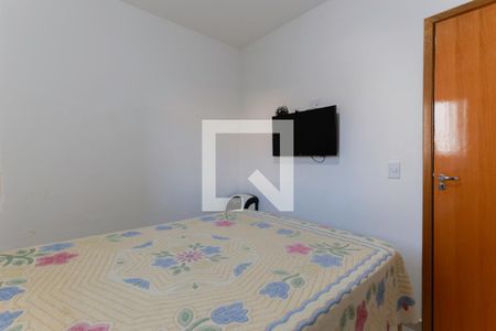 Quarto 1 de apartamento para alugar com 2 quartos, 45m² em Vila Vitorio Mazzei, São Paulo