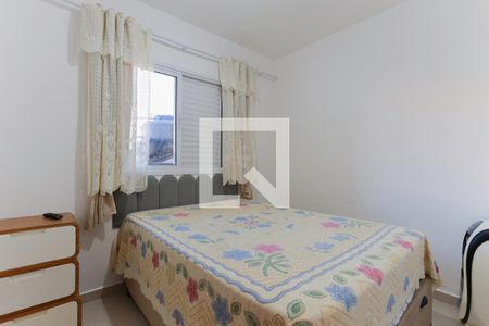 Quarto 1 de apartamento para alugar com 2 quartos, 45m² em Vila Vitorio Mazzei, São Paulo