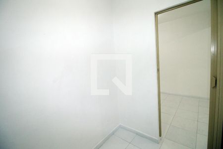 Corredor de casa à venda com 1 quarto, 75m² em Rocha Miranda, Rio de Janeiro