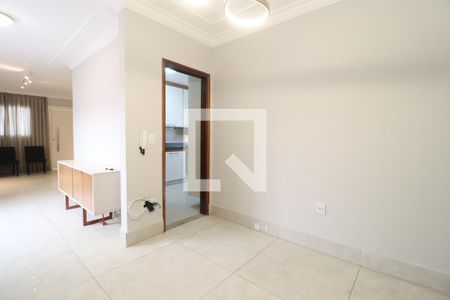 Sala de casa para alugar com 3 quartos, 180m² em Umuarama, Uberlândia