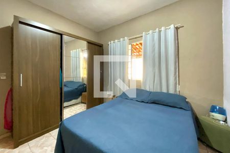 Quarto 1 de casa à venda com 3 quartos, 218m² em Goiânia, Belo Horizonte