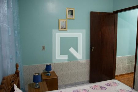 Casa à venda com 3 quartos, 372m² em Setor Caravelo, Goiânia