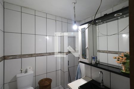 Banheiro de casa para alugar com 1 quarto, 154m² em Santo Antônio, São Caetano do Sul