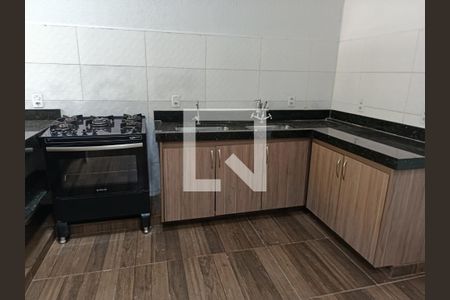 Cozinha de casa de condomínio para alugar com 2 quartos, 170m² em Vila Santos Dumont, Aparecida de Goiânia