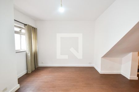 Sala de casa de condomínio para alugar com 2 quartos, 100m² em Vila Mariana, São Paulo