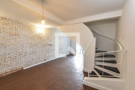 Sala de casa de condomínio para alugar com 2 quartos, 100m² em Vila Mariana, São Paulo