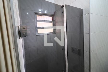 Banheiro da suíte de casa para alugar com 2 quartos, 95m² em Santo Antônio, Osasco