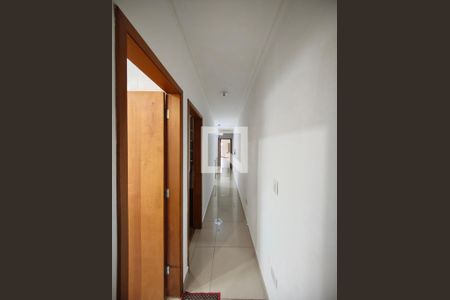 Corredor - Quartos de casa à venda com 4 quartos, 177m² em Vila Santa Terezinha (zona Norte), São Paulo