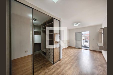 Suíte de casa à venda com 4 quartos, 177m² em Vila Santa Terezinha (zona Norte), São Paulo