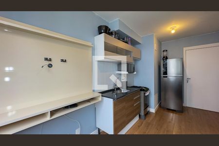 Sala e Cozinha de apartamento para alugar com 1 quarto, 25m² em Santo Amaro, São Paulo