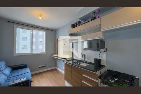 Sala e Cozinha de apartamento para alugar com 1 quarto, 25m² em Santo Amaro, São Paulo