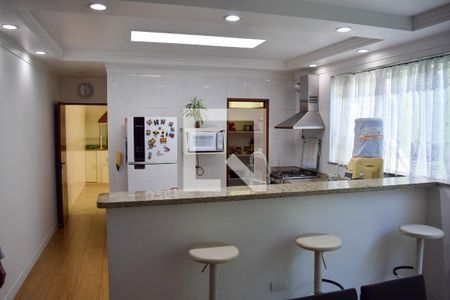 Cozinha de casa à venda com 3 quartos, 180m² em Vila Antonina, São Paulo