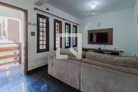 Sala de casa para alugar com 2 quartos, 57m² em Vila Magini, Mauá