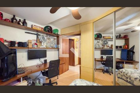 Apartamento à venda com 3 quartos, 178m² em Santana, Porto Alegre