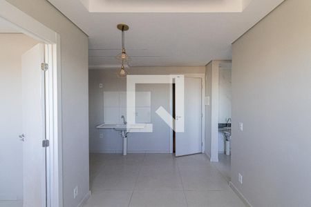Sala/Cozinha/Área de Serviço  de apartamento para alugar com 2 quartos, 34m² em Vila Norma, São Paulo