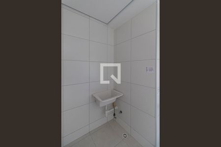 Sala/Cozinha/Área de Serviço  de apartamento para alugar com 2 quartos, 34m² em Vila Norma, São Paulo
