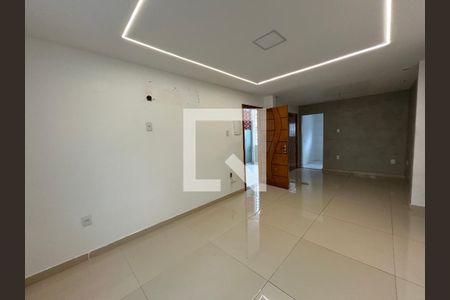 Sala de casa para alugar com 2 quartos, 100m² em Quintino Bocaiúva, Rio de Janeiro