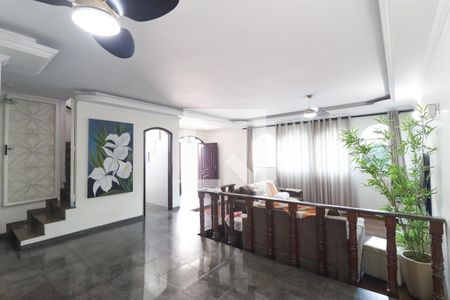 Casa à venda com 4 quartos, 258m² em Jardim Leonor Mendes de Barros, São Paulo