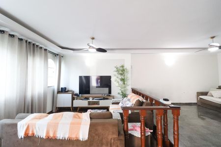 Casa à venda com 4 quartos, 258m² em Jardim Leonor Mendes de Barros, São Paulo
