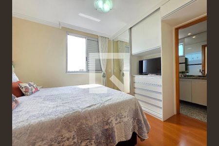 Quarto Suíte de apartamento à venda com 3 quartos, 170m² em Esplanada, Belo Horizonte