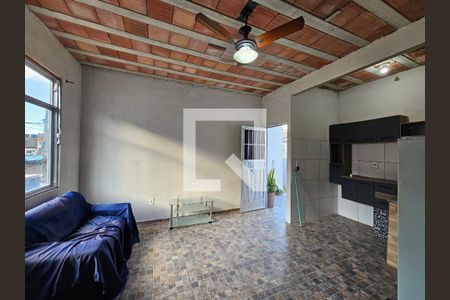 Casa para alugar com 1 quarto, 30m² em Fábrica de Pólvora, Mesquita