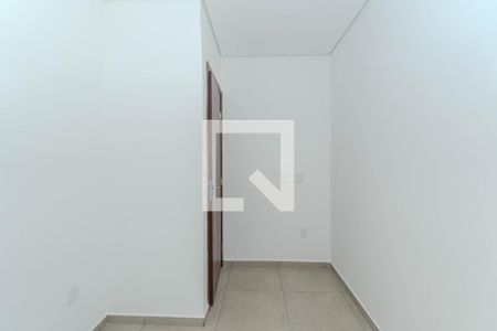 Quarto 2 de apartamento para alugar com 2 quartos, 40m² em Jardim do Tiro, São Paulo