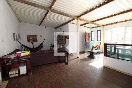 Sala 3 de casa à venda com 2 quartos, 200m² em Vila Santa Teresinha, São Paulo