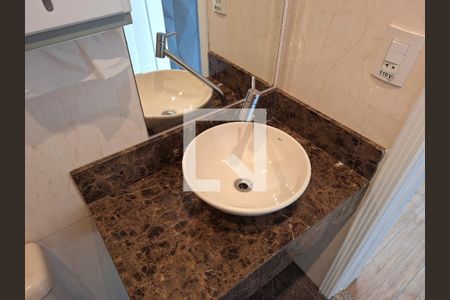 Lavabo de casa para alugar com 3 quartos, 450m² em Santana, São Paulo