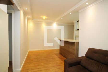 Sala de apartamento para alugar com 2 quartos, 53m² em Cemucam, Cotia