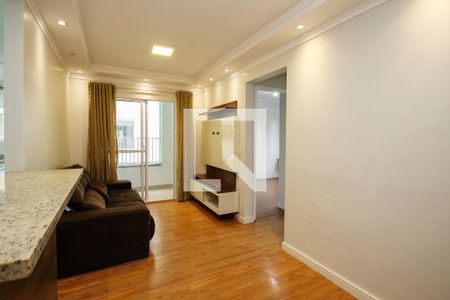 Sala de apartamento para alugar com 2 quartos, 53m² em Cemucam, Cotia