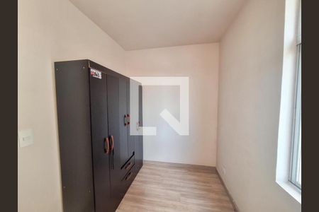 Quarto 1 de apartamento para alugar com 2 quartos, 50m² em Capão Raso, Curitiba