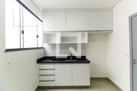 Cozinha de kitnet/studio para alugar com 1 quarto, 19m² em Vila Regente Feijó, São Paulo