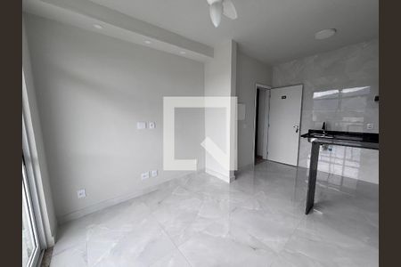 Sala de apartamento para alugar com 1 quarto, 33m² em Recreio dos Bandeirantes, Rio de Janeiro