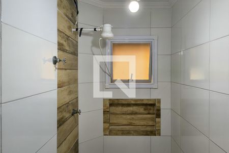 Banheiro 1 de casa de condomínio para alugar com 2 quartos, 60m² em Vila Sonia, Praia Grande