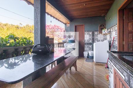 Varanda gourmet de casa à venda com 4 quartos, 200m² em Campo de Santana, Curitiba