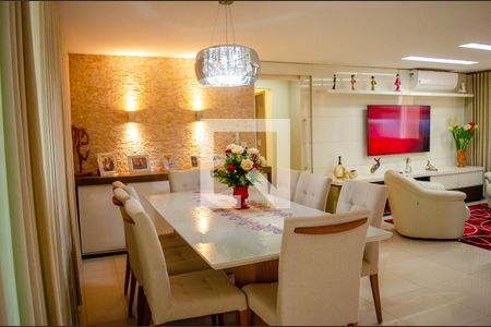 Sala de Jantar de apartamento à venda com 3 quartos, 148m² em Jardim Goiás, Goiânia