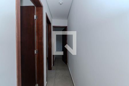 Corredor de apartamento para alugar com 2 quartos, 44m² em Freguesia do Ó, São Paulo