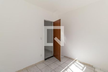 Quarto 1 de casa para alugar com 2 quartos, 60m² em Mantiqueira, Belo Horizonte