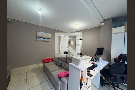 Sala de apartamento à venda com 2 quartos, 58m² em Quitaúna, Osasco