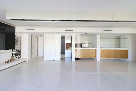 Apartamento à venda com 3 quartos, 180m² em Moinhos de Vento, Porto Alegre