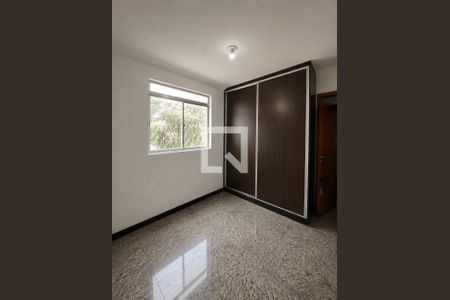 Apartamento à venda com 2 quartos, 71m² em Eldorado, Contagem