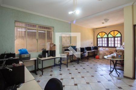 Sala 2 de casa à venda com 3 quartos, 500m² em Califórnia, Belo Horizonte