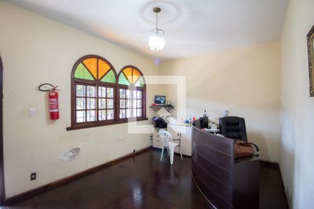 Sala 1 de casa à venda com 3 quartos, 500m² em Califórnia, Belo Horizonte