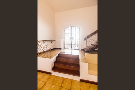 Sala  de casa de condomínio para alugar com 3 quartos, 256m² em Residencial Quatro (alphaville), Santana de Parnaíba