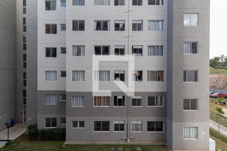 Vista Sala/Cozinha/Área de Serviço  de apartamento para alugar com 2 quartos, 42m² em Fazenda Caguaçu, São Paulo