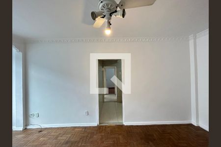 Corredor de apartamento para alugar com 3 quartos, 58m² em Quintino Bocaiúva, Rio de Janeiro