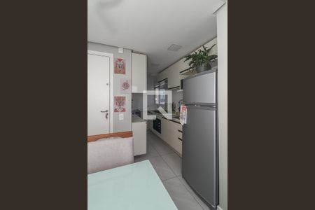 Cozinha de apartamento à venda com 2 quartos, 41m² em Rubem Berta, Porto Alegre