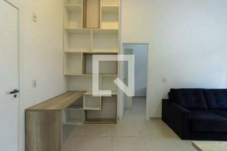 Sala de apartamento para alugar com 1 quarto, 38m² em Granja Viana, Cotia
