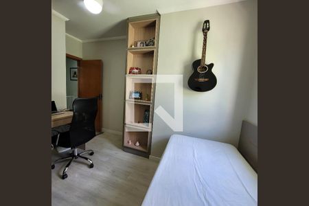 Quarto de casa de condomínio à venda com 3 quartos, 137m² em Jardim Santo Antônio, Santo André