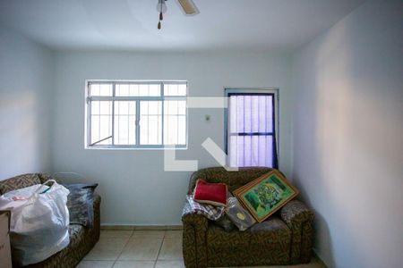 Casa 1 - Sala de casa para alugar com 2 quartos, 110m² em Taboão, Diadema